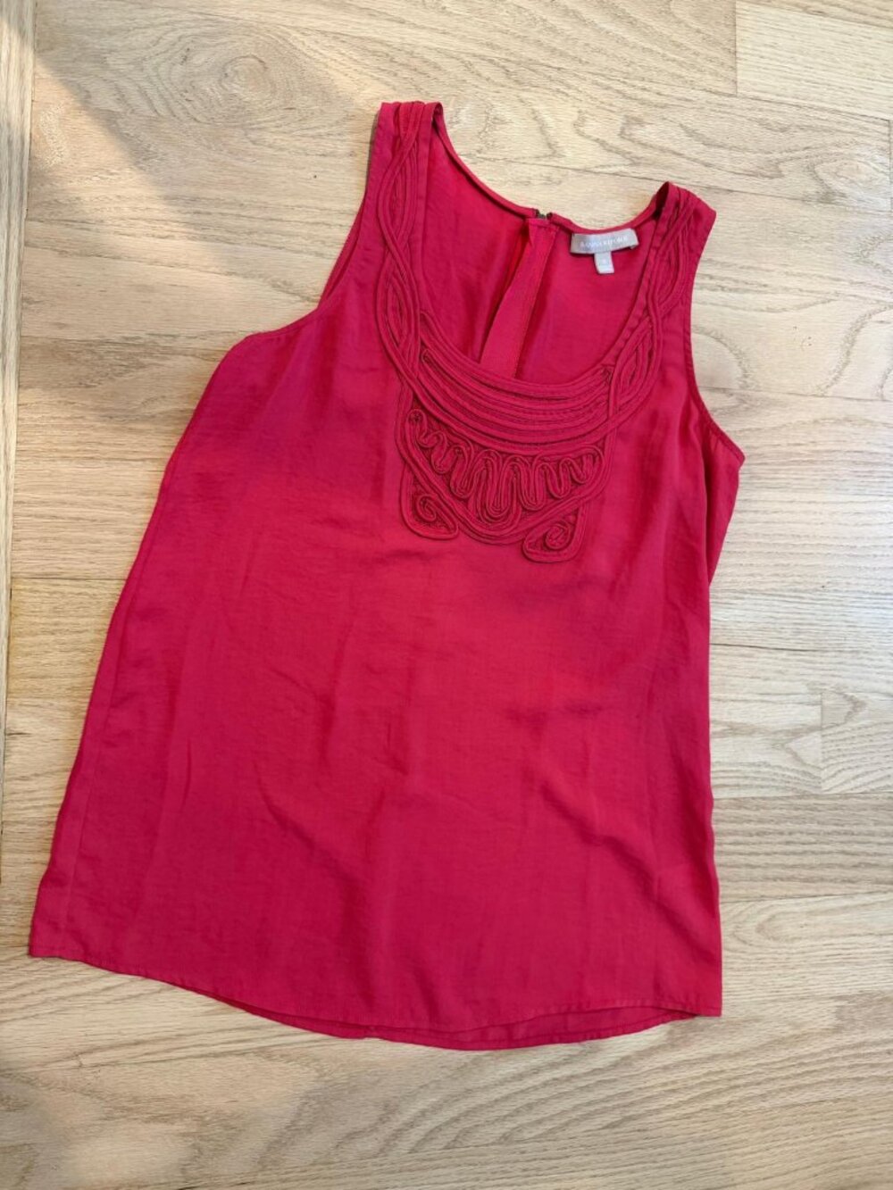 Like New Banana Republic sleeveless top.